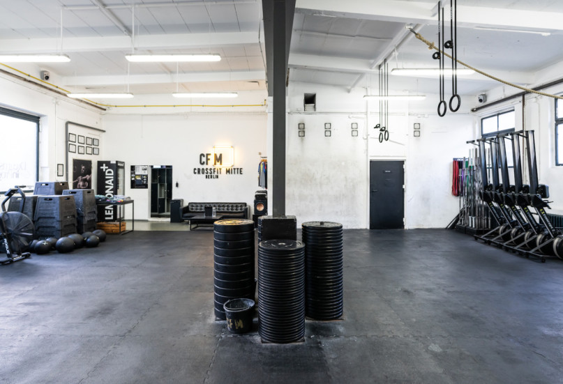 peluche74 noleggio film foto evento germania berlino sport studio spazio 20