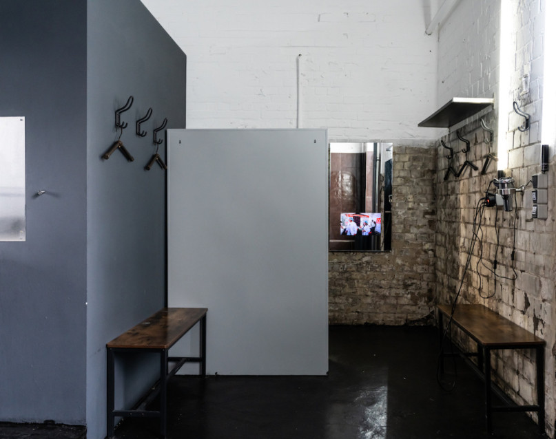 peluche74 noleggio film foto evento germania berlino sport studio spazio 56