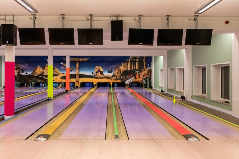 pluche74 verhuur film foto evenement duitsland brandenburg ballhouse bowling ruimte 21