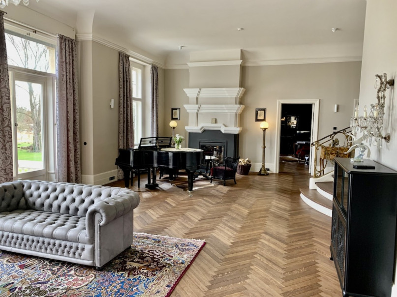 peluche74 noleggio location film foto evento castello villa campagna giardino velluto 50 (2)