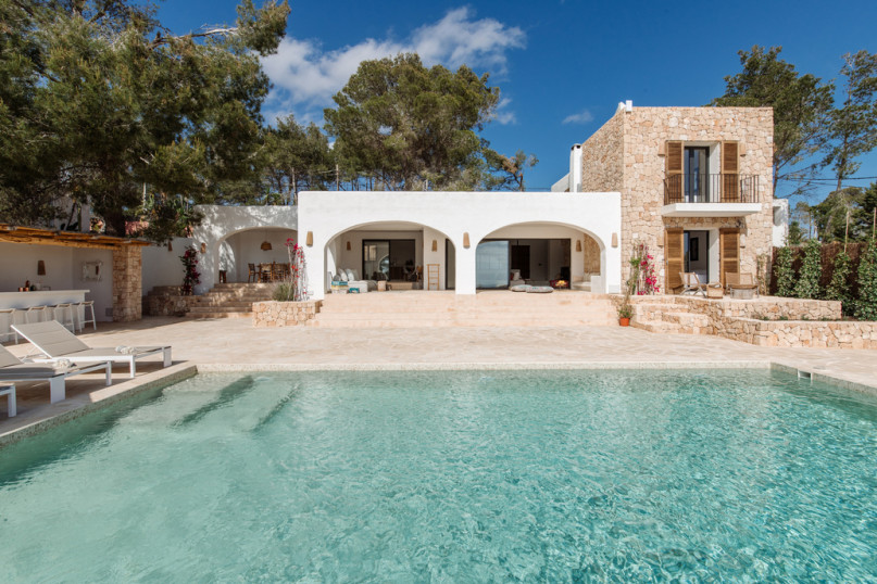 plush74 rental location photo film ibiza spain villa rustic modern00000