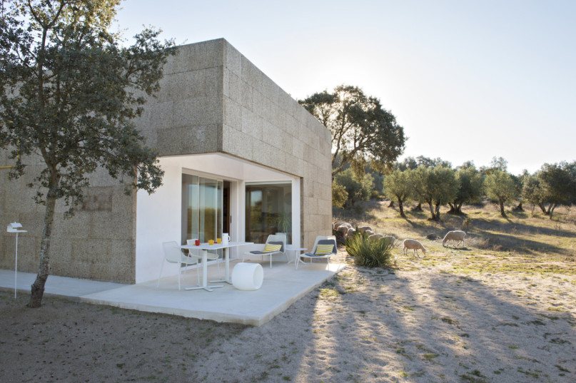 pluche74 verhuur foto film evenement villa portugal platteland00025