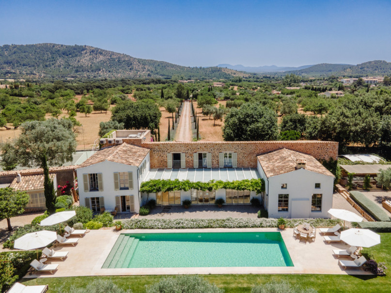 plush74 rental photo film production villa farmhouse mallorca00012