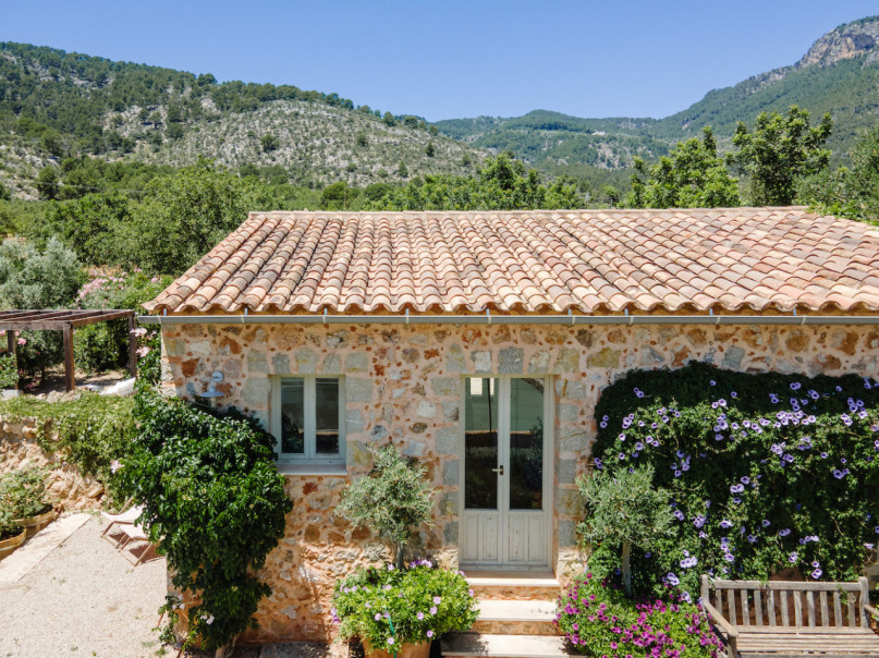 plush74 rental photo film production villa farmhouse mallorca00013