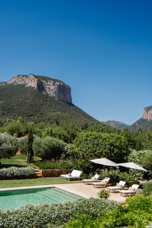 plush74 rental photo film production villa farmhouse mallorca00029