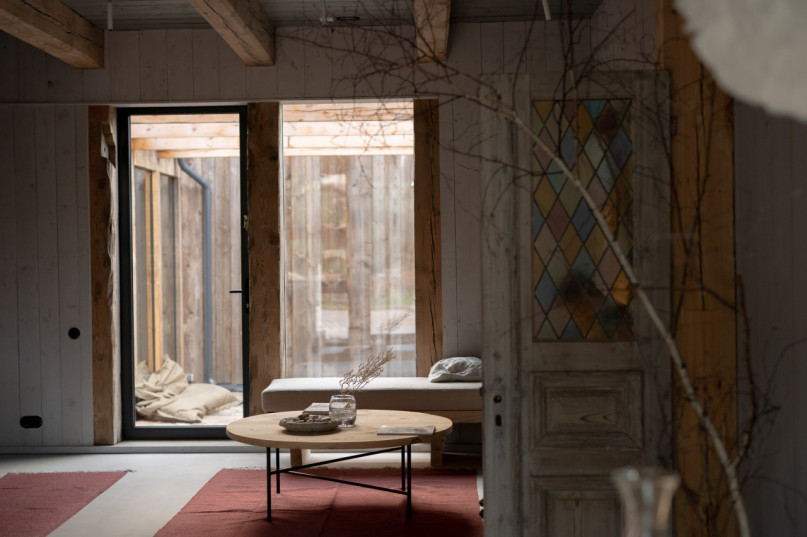 plush74 Verleih Produktionen Locaiton Foto Film Finca Polen Scheune Landschaft00132