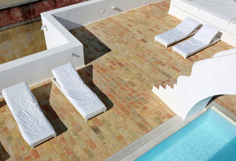 felpa74 alquiler producciones locaiton foto film hotel bb blanco portugal convent00029