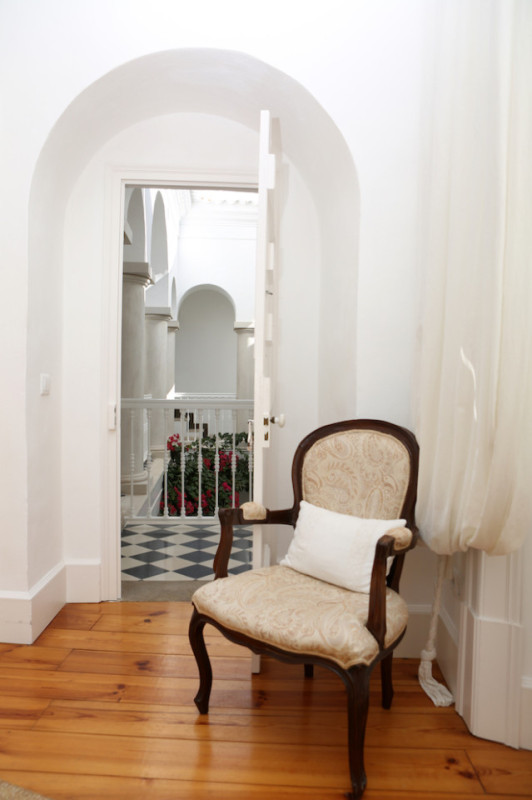 felpa74 alquiler producciones locaiton foto film hotel bb blanco portugal convent00036