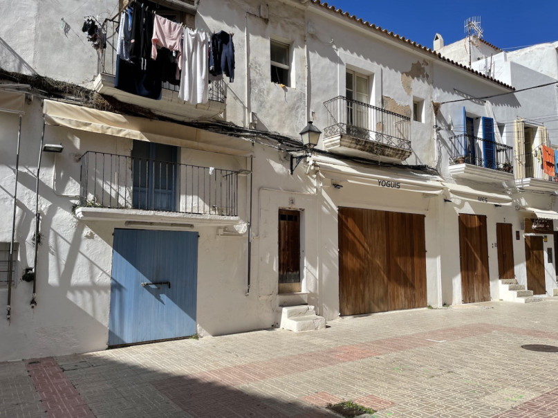plush74 rental productions locaiton town historic ibiza spain00005
