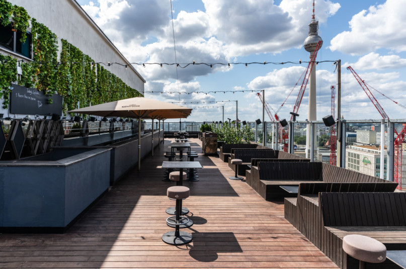 plush74 rooftop club berlin alexanderplatz 22