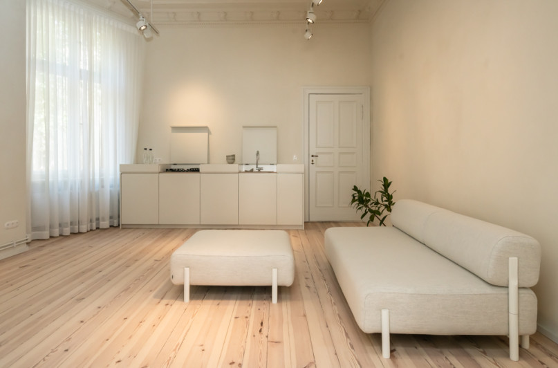 plush74 apartamento escandinavo loft berlin ubicación alquiler agencia de scouting blanco brillante event17