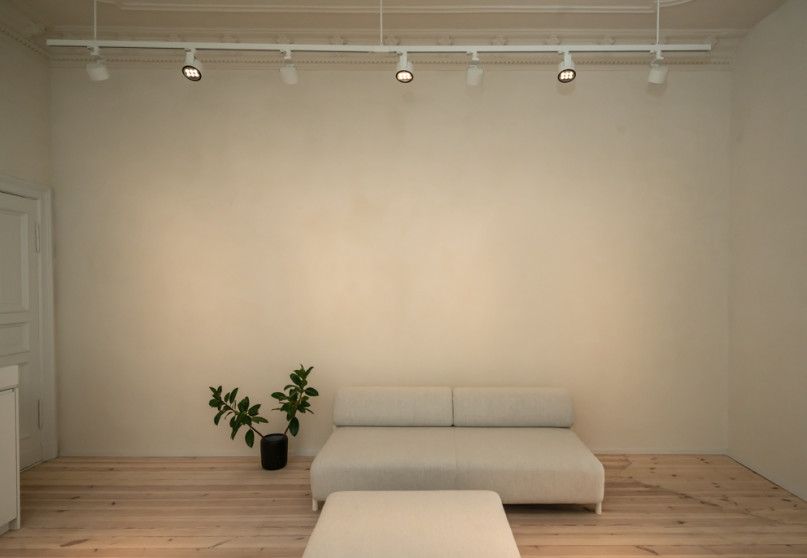 plush74 apartamento escandinavo loft berlin ubicación alquiler agencia de scouting blanco brillante event18