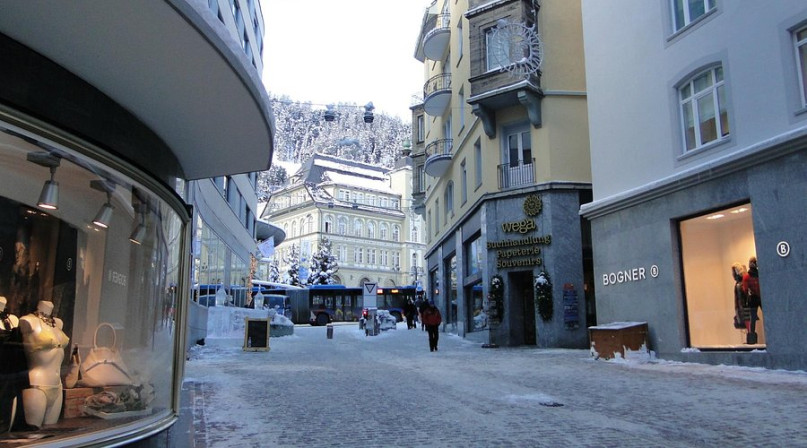 plush74 st moritz streets 10