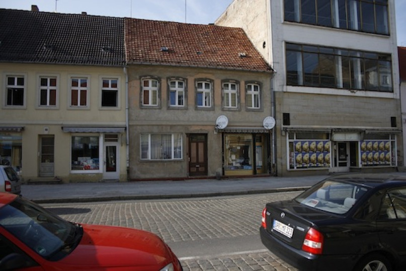 plush74 streetsofbrandenburg 17