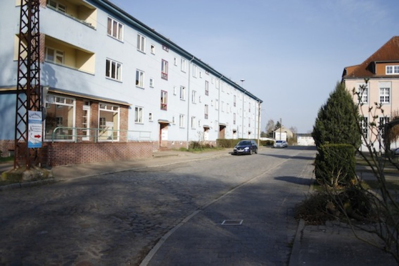 plush74 streetsofbrandenburg 19