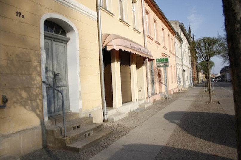 plush74 streetsofbrandenburg 23