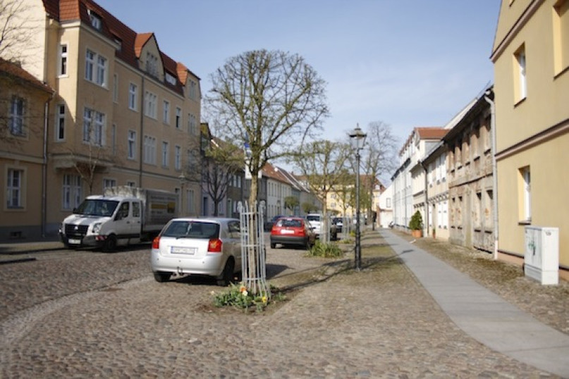 plush74 streetsofbrandenburg 4