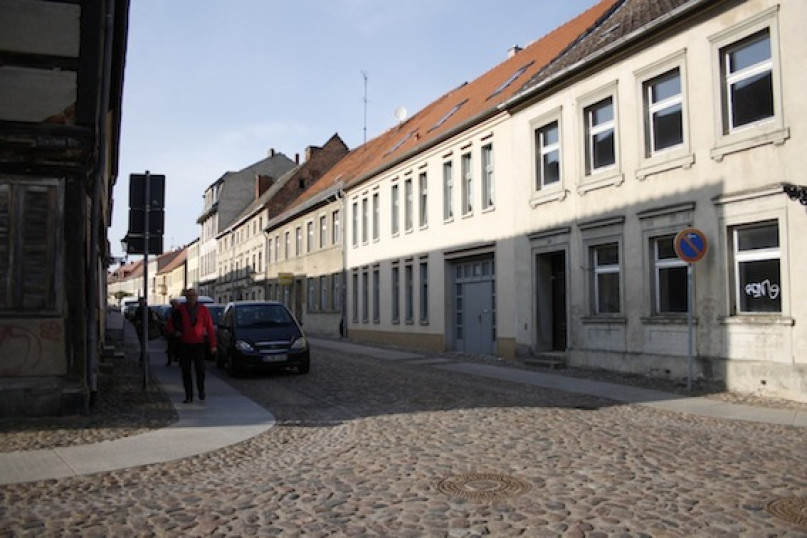 plush74 streetsofbrandenburg 7