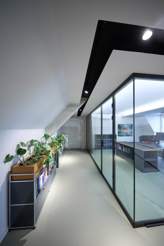 plush74 the glass office 10 (1)