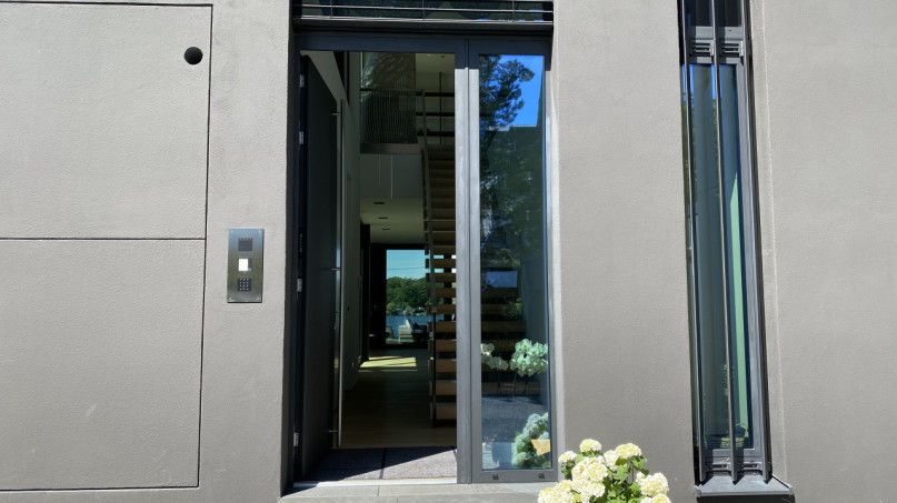 plush74 the sunlit lake house 107 (1)