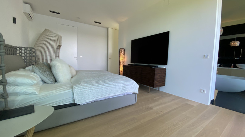 plush74 the sunlit lake house 66 (1)