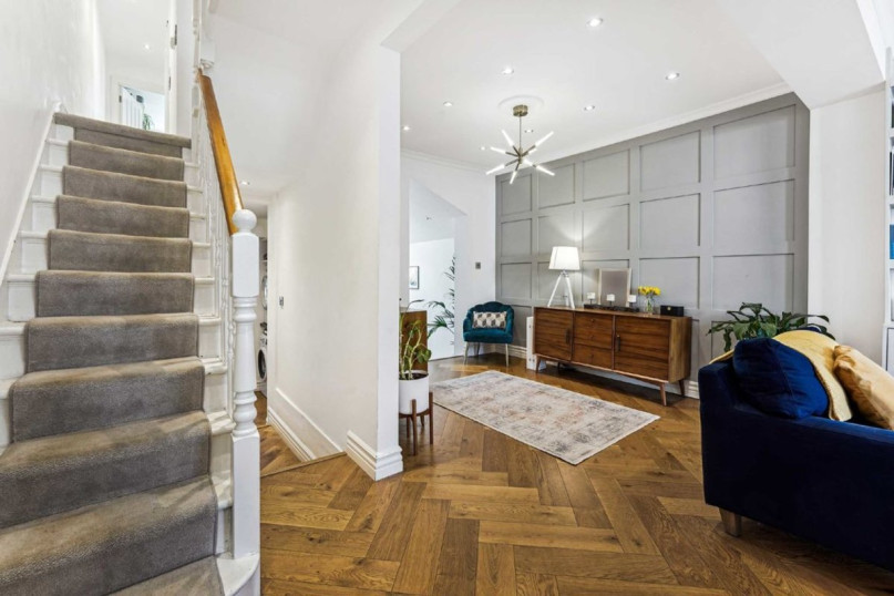 plush74 verzahntes Stadthaus 18