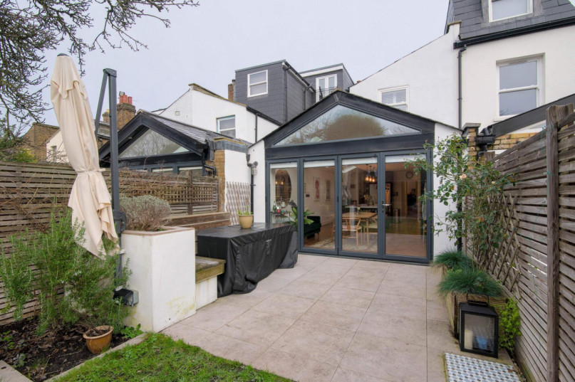 plush74 verzahntes Stadthaus 28