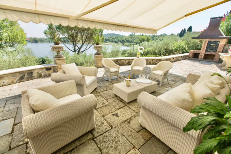 felpa74 toskana lake villa 26