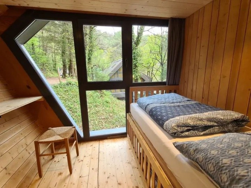 plush74 wooden cabin interior 11