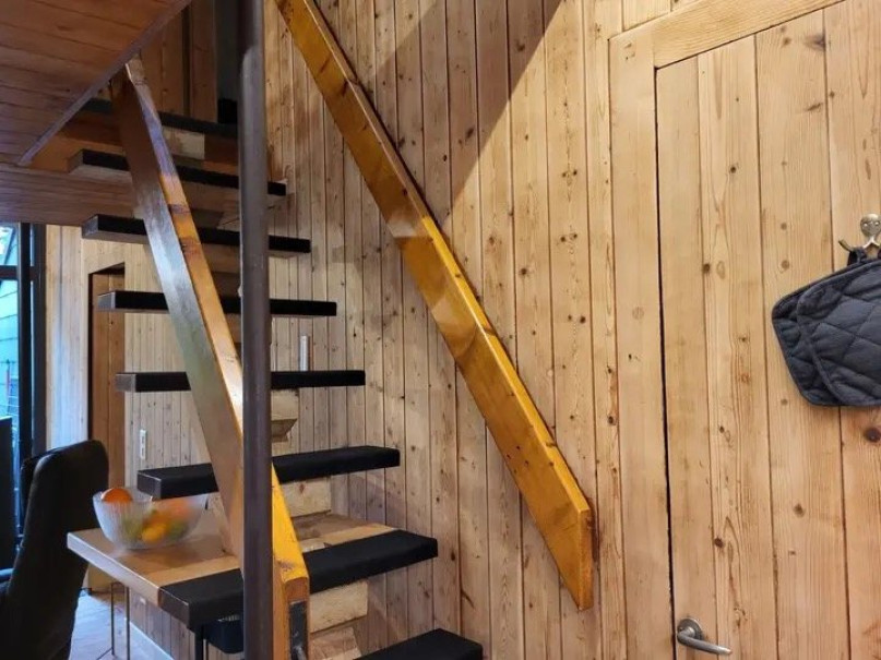 plush74 wooden cabin interior 6