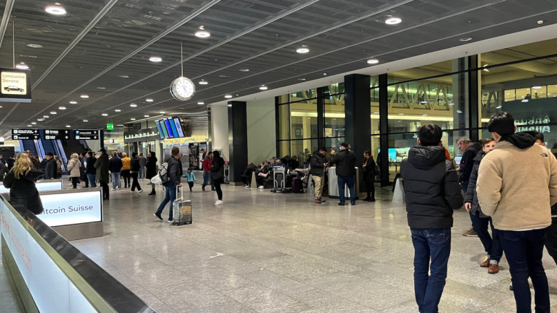 plush74 zurich airport arrivals 2 5