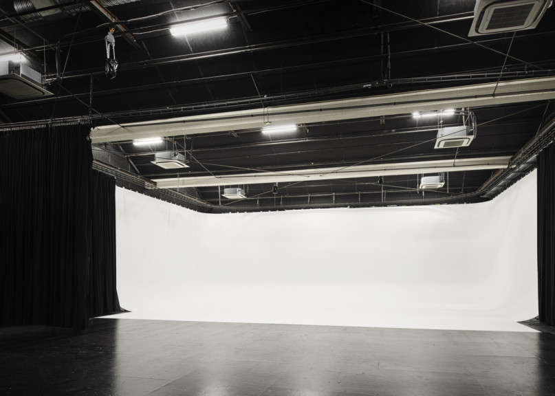 studio 7 005