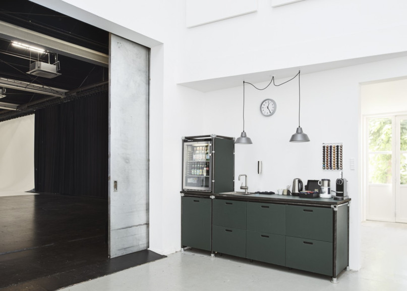 studio 7 006