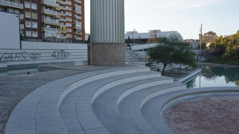 barcelonalocatieplush745jpeg12