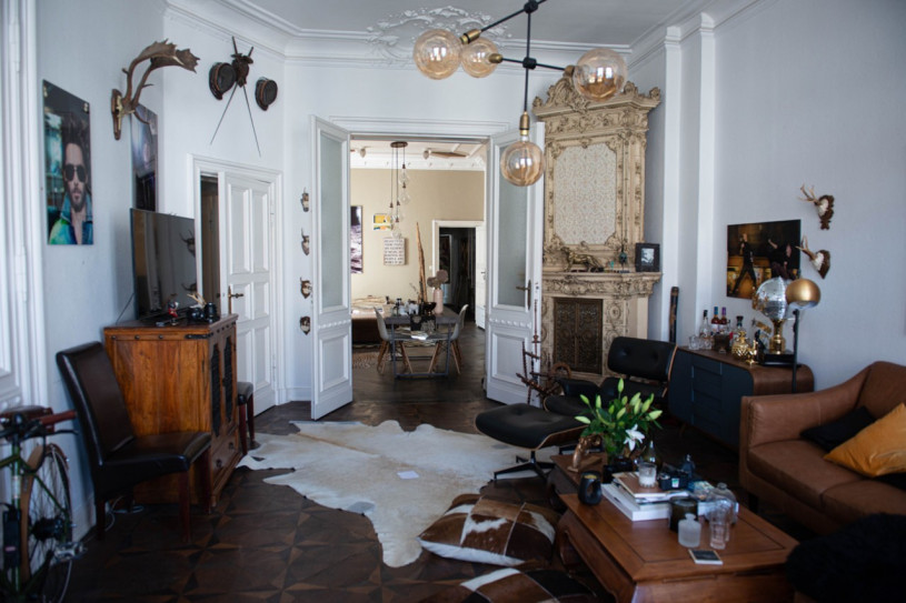 berlinolocaleplush745jpeg3