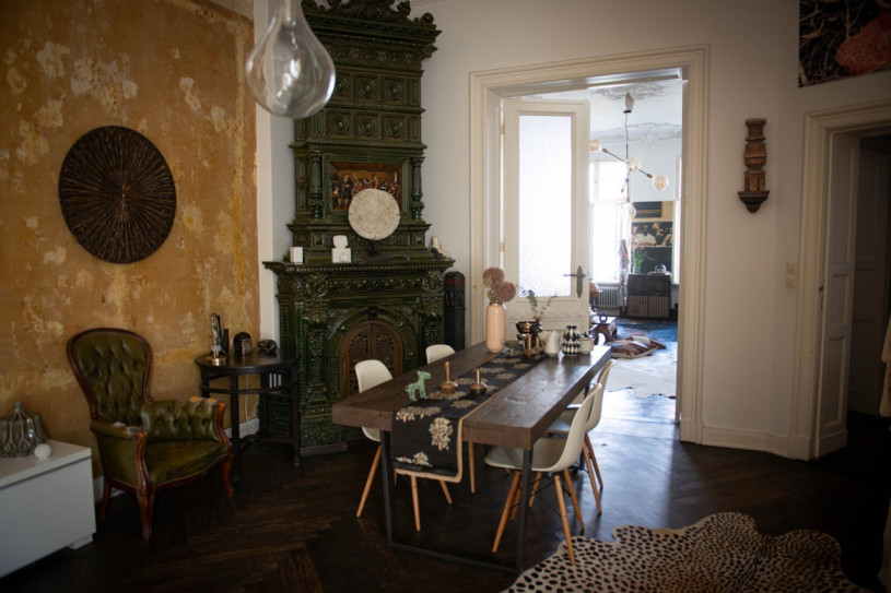 berlinolocaleplush745jpeg7