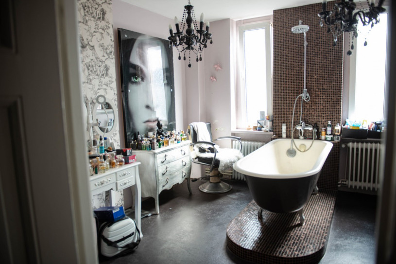 berlinolocaleplush745jpeg9