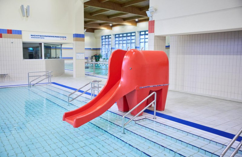 csm schwimmhalle kaulsdorf rutsche nichtschwimmerbecken d4ddbcb570