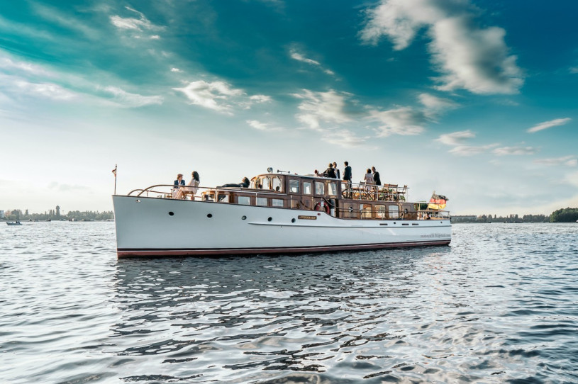 deutschland boot fritzgerald events filmdreh berlin plush74 location 1