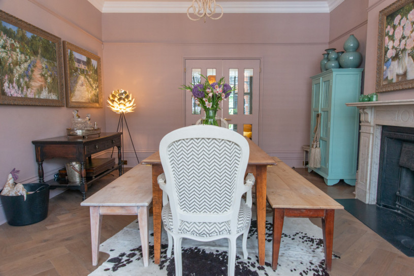 hh reception room table alt 2