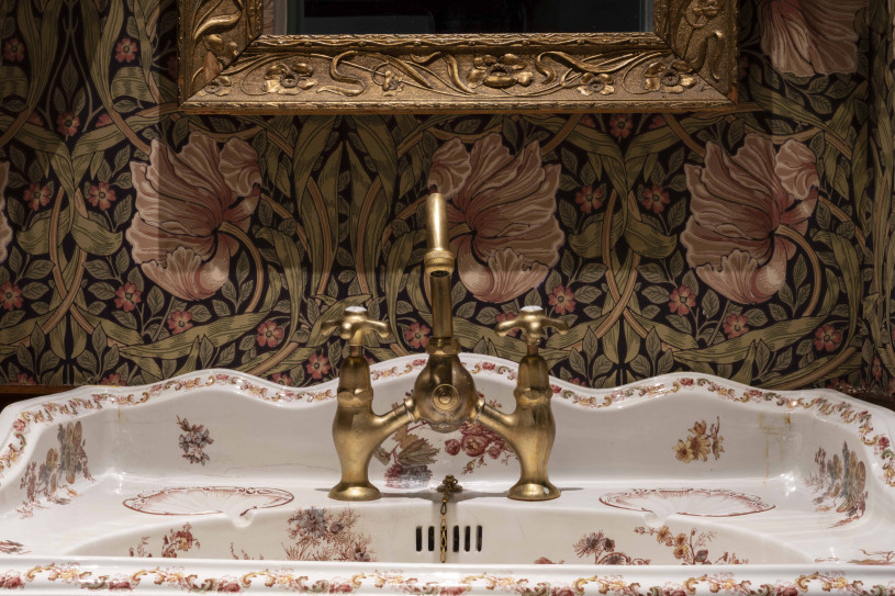 isadora art nouveau time travel suite shoot location film location 6