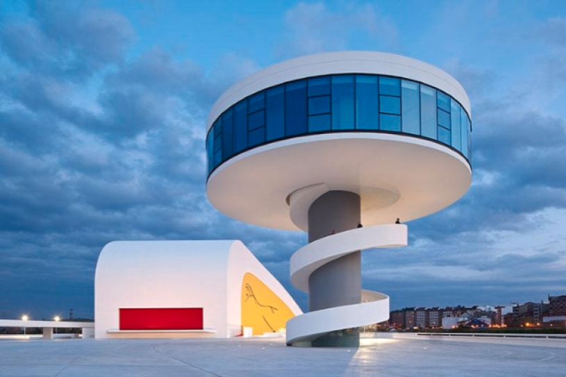 niemeyers intr cultural center5