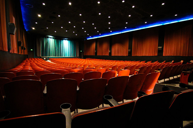 plus74 retro cinema usa california location3