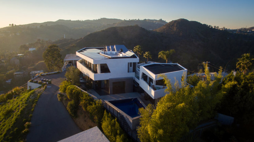 plus74 white vila usa la hollywood location37