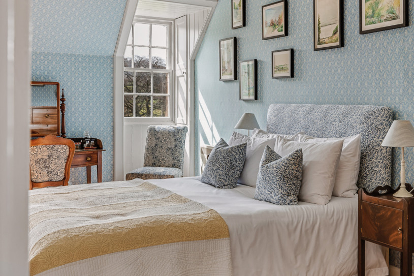 plush 74 birkhill castle 101411 39