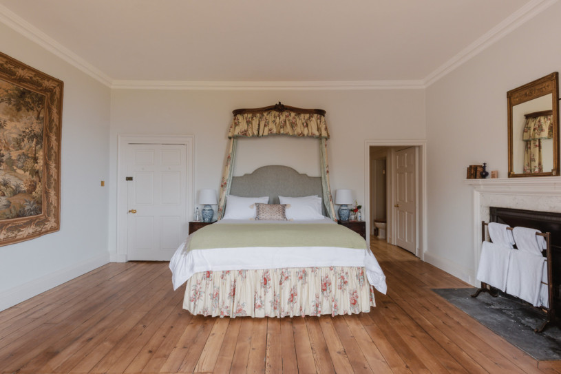 plush 74 birkhill castle 101411 40