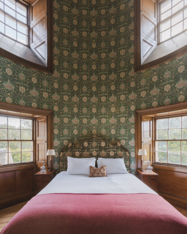 plush 74 birkhill castle 101411 41