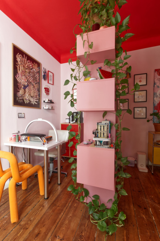 plush 74 colorful playful apartment with bar 71411 15