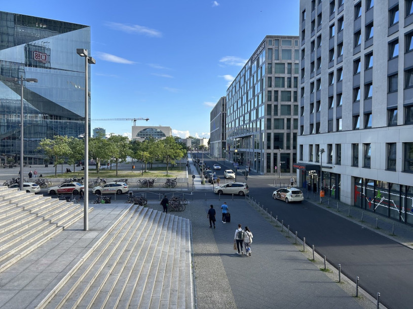 plush74 17 berlin hauptbahnhof 12