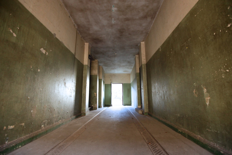 plush74 abandoned staircase 10 (2)